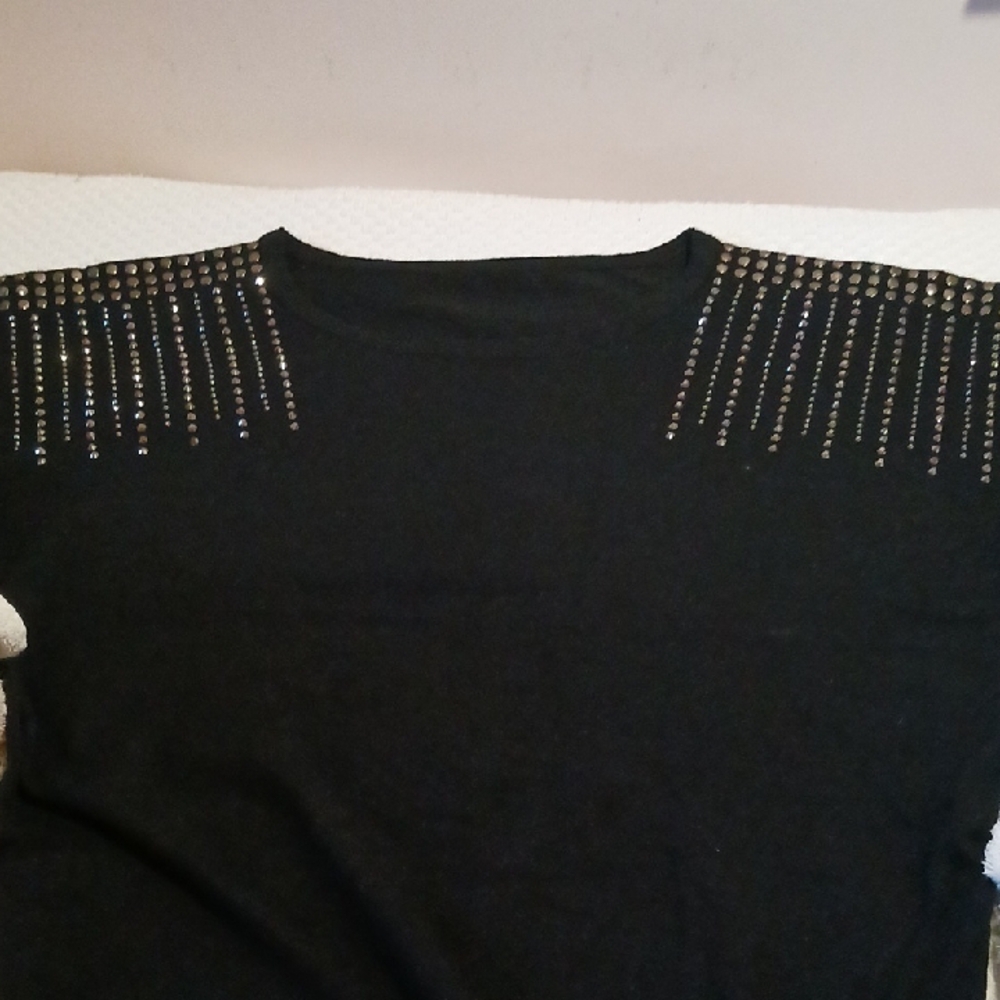 Gorgeous! Black Studded Detail Design Raglan Sleeve Sweater ⚜️ NEW⚜️